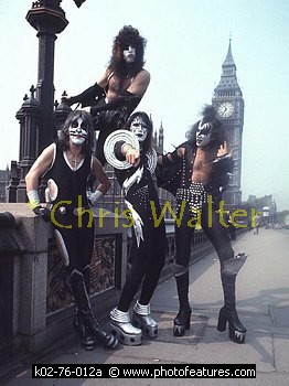 Photo of Kiss by Chris Walter , reference; k02-76-012a,www.photofeatures.com