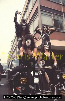 Photo of Kiss by Chris Walter , reference; k02-76-013a,www.photofeatures.com